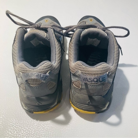 VASQUE  Sz 8.5 W or 7 M Grey Lace Up Sneakers - Picture 4 of 12